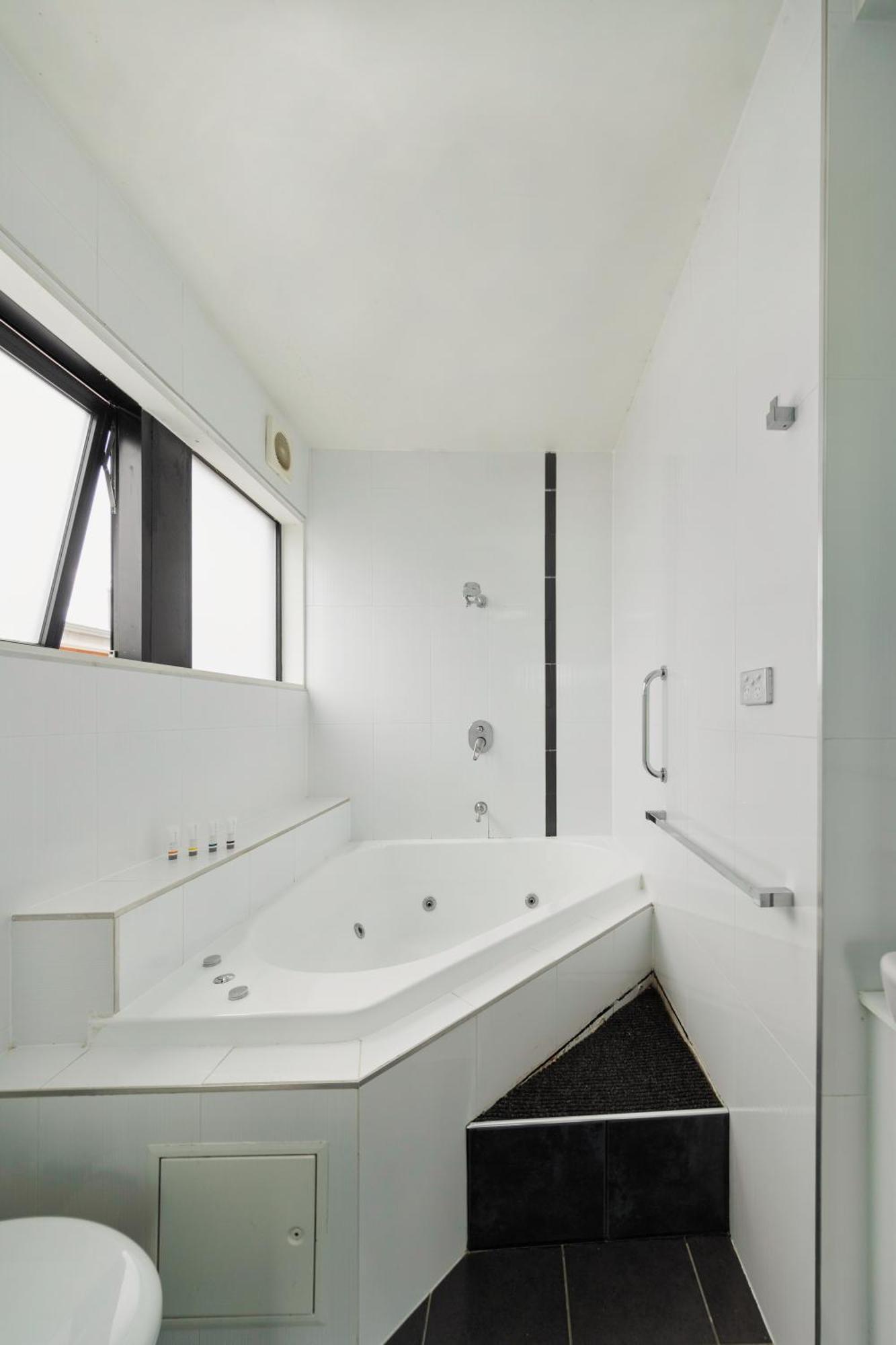 Double Room Spa Bath