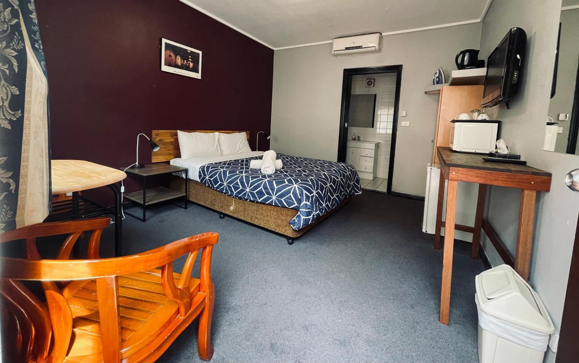 Queen Room