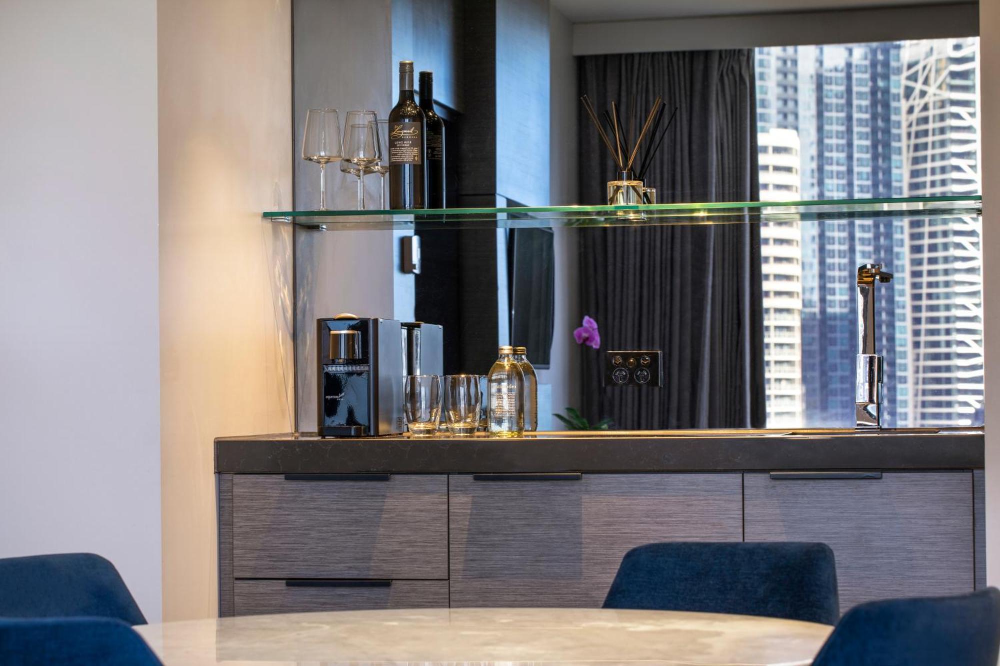One-Bedroom Suite River View