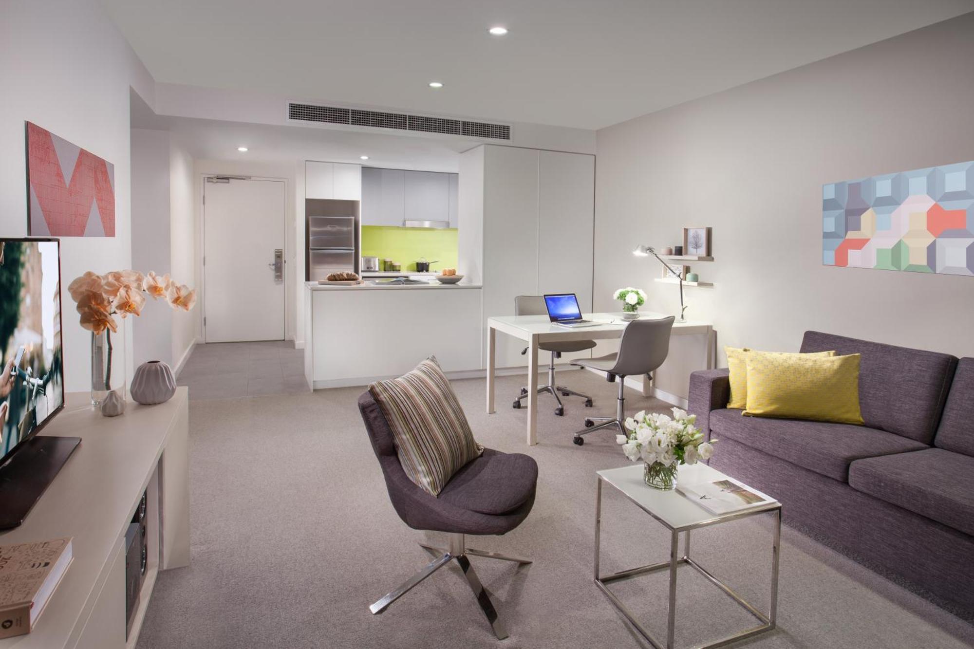 Deluxe One-Bedroom Apartment