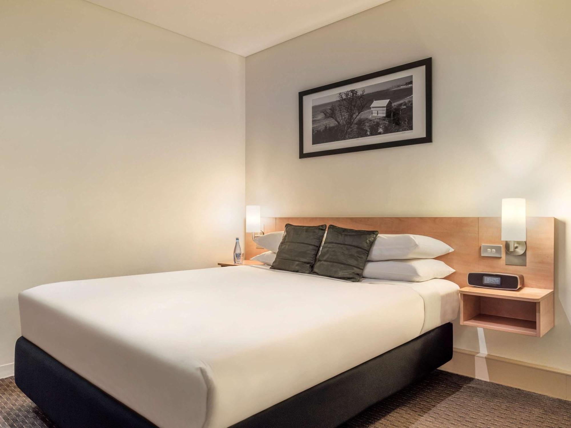 Standard Queen Room Late Check After 2130