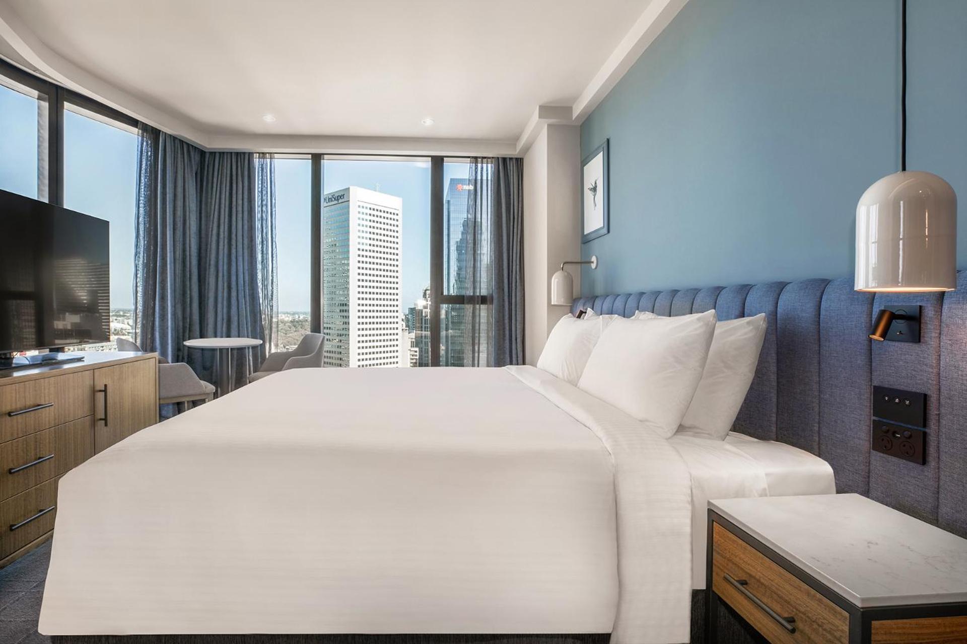 Chambre Lit King-Size - Étage Supérieur - Vue sur Ville