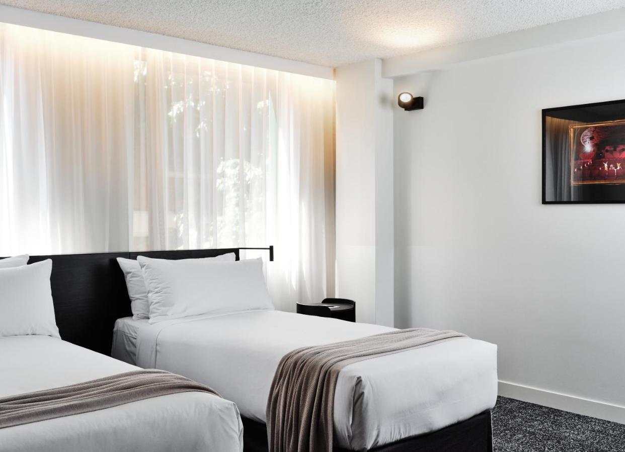 Two Bedroom Family Room – complimentary drinks during hosted hour WiFi