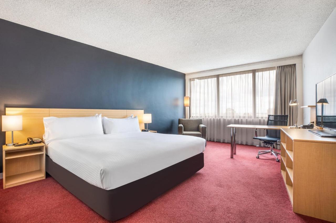 Premium King Room