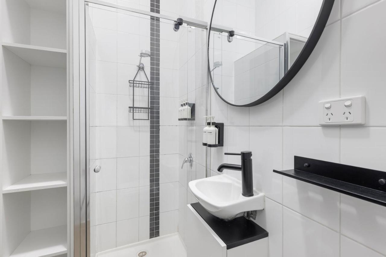 Family Room,1382250080:JPEG