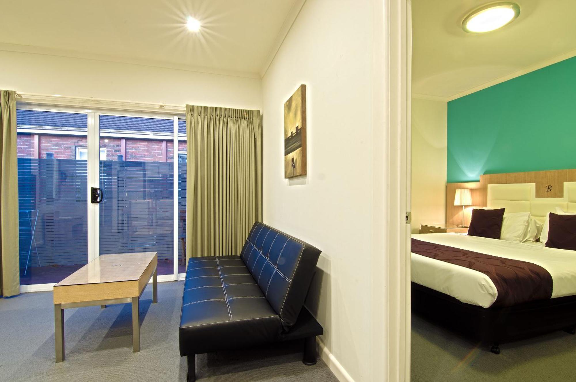 Deluxe Two-Bedroom Apartment