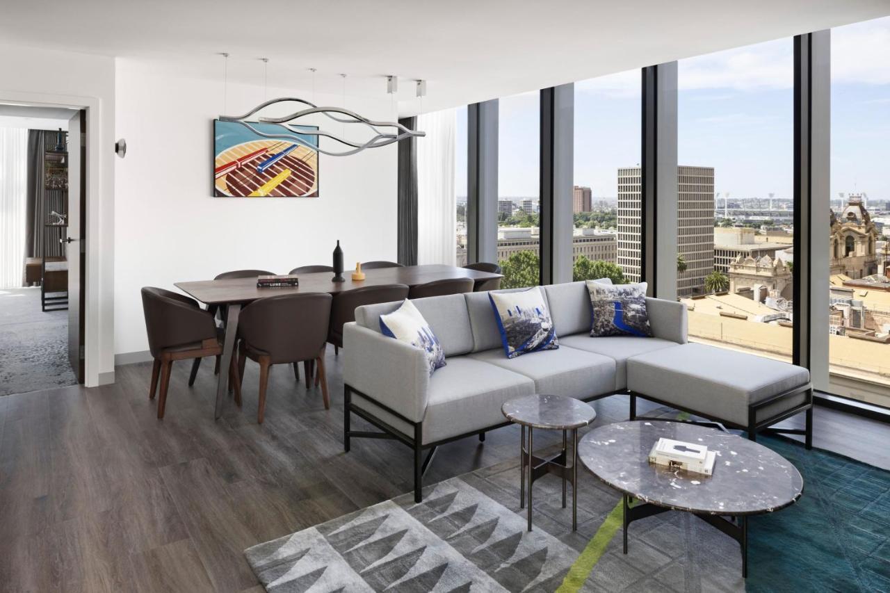 Two-Bedroom Suite Parliament City View