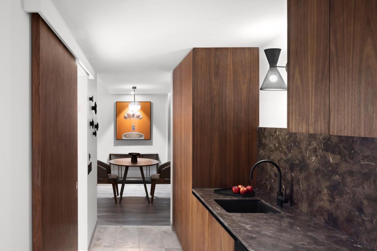 One-Bedroom King Suite City View