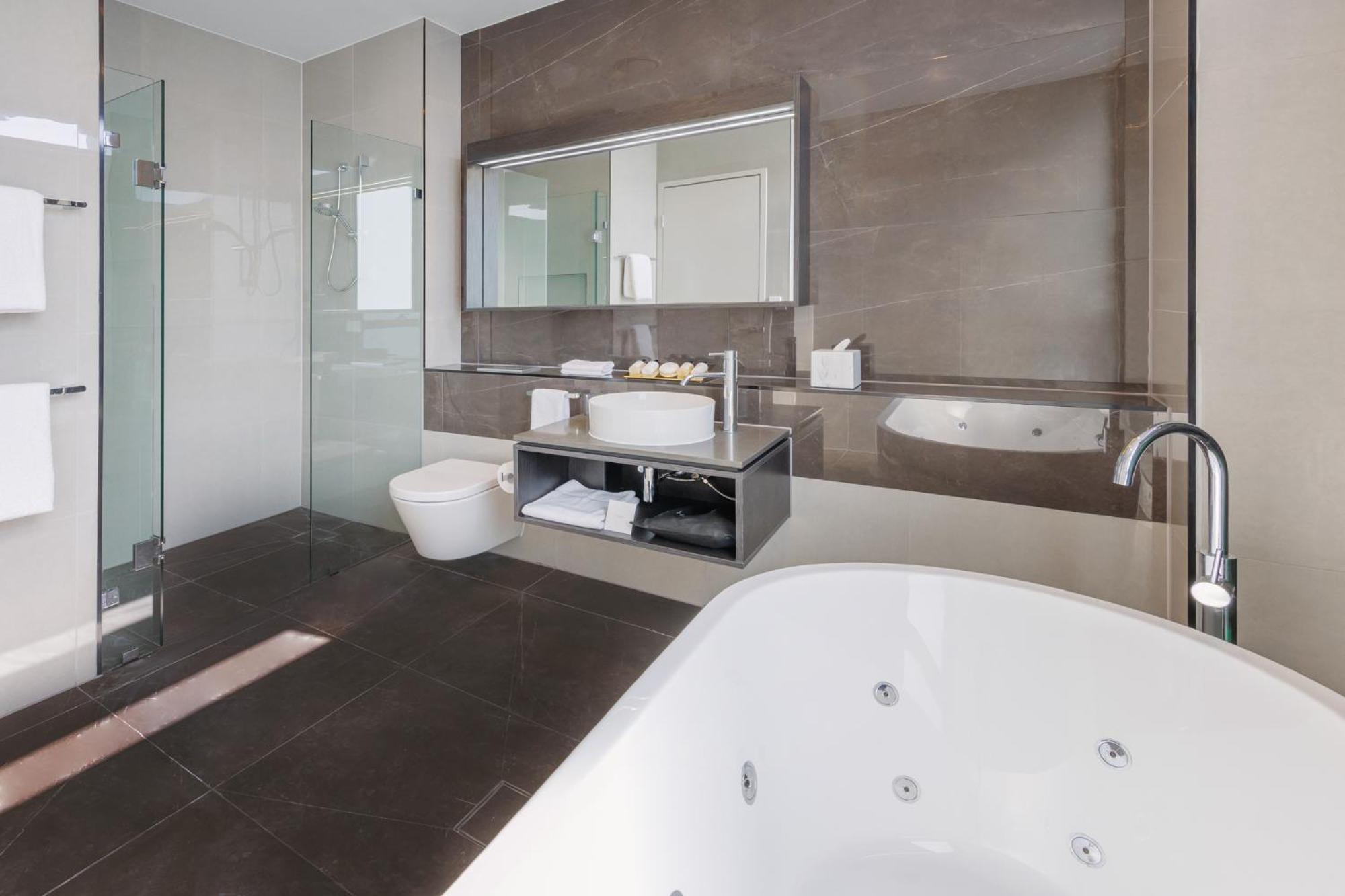 Three Bedroom Bayview Penthouse