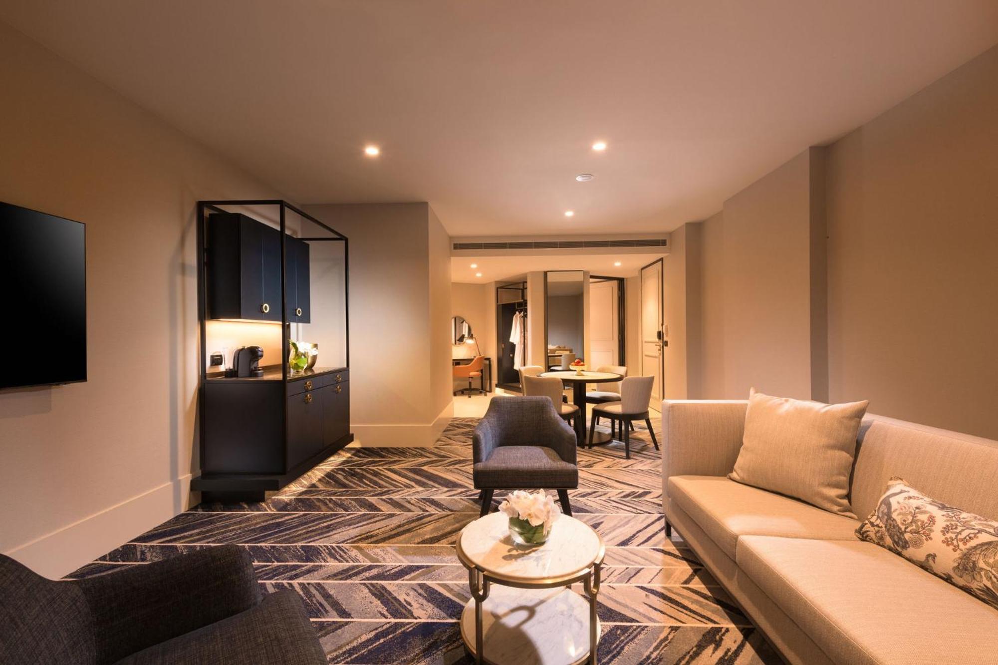 Diva Suite Includes Executive Lounge Access