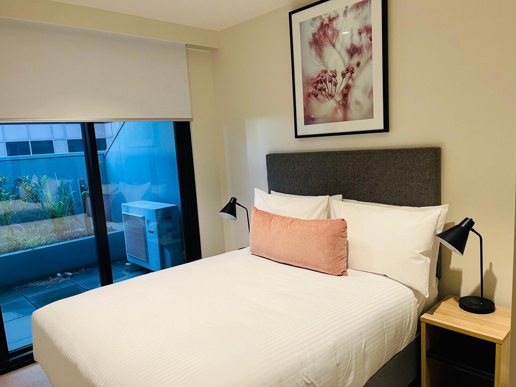 Three-Bedroom Deluxe Apartment