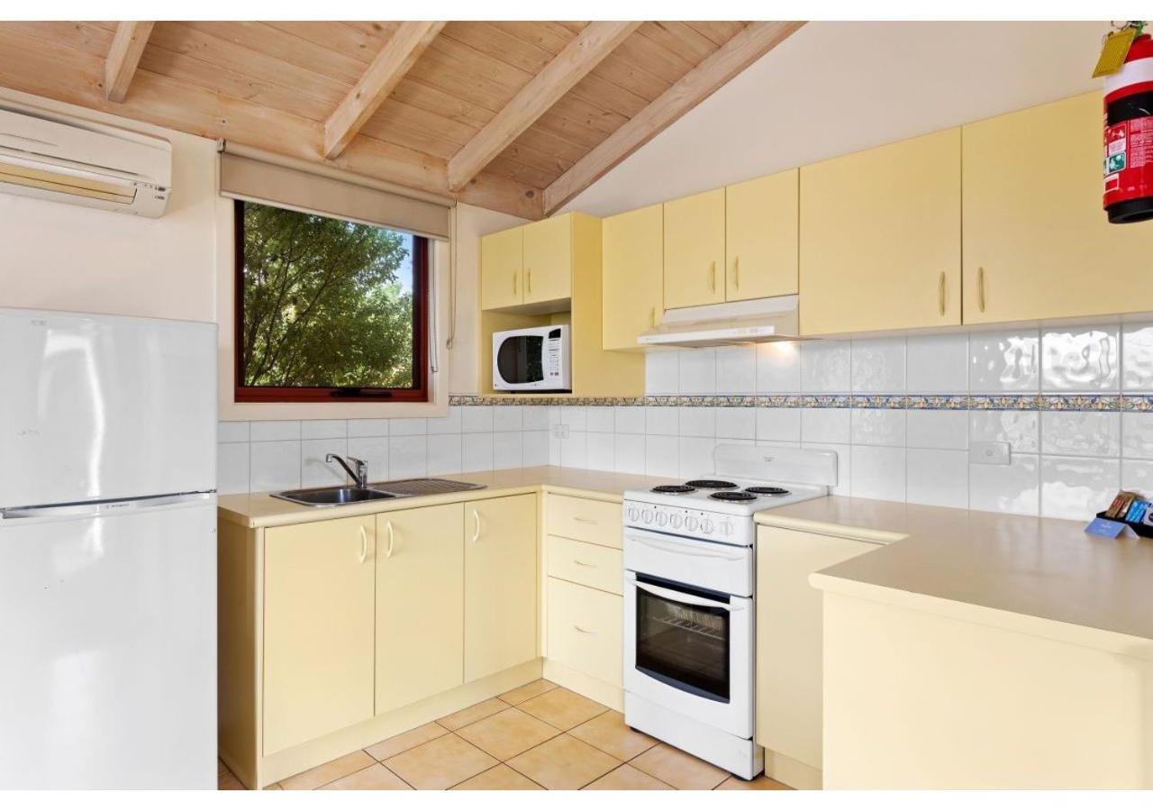 Superior 1 Bedroom Cabin