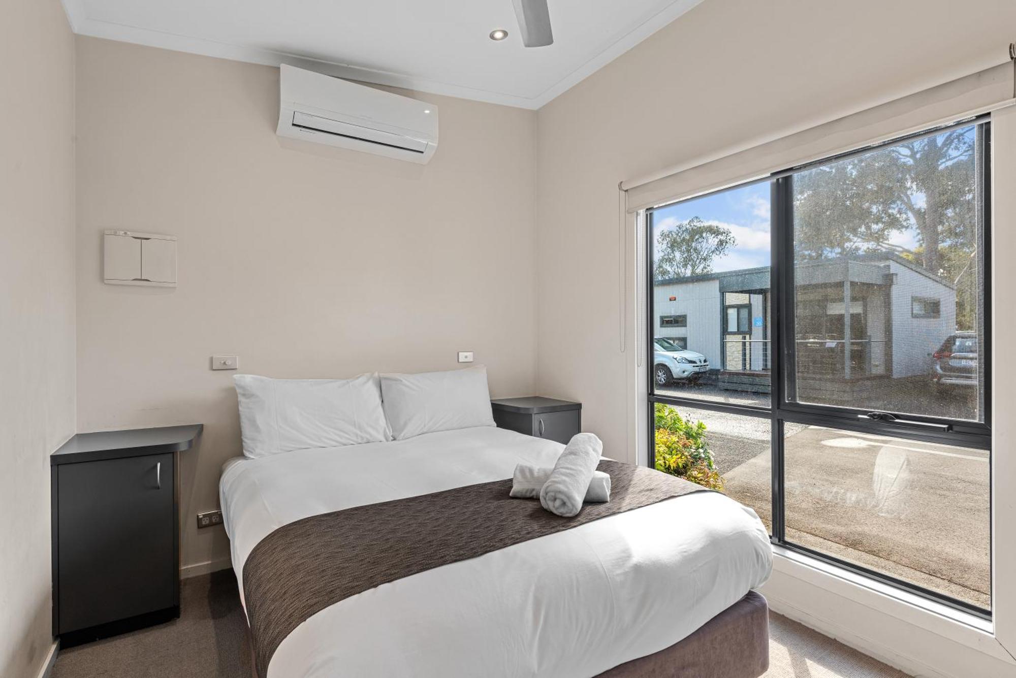 Deluxe 1 Bedroom Cabin