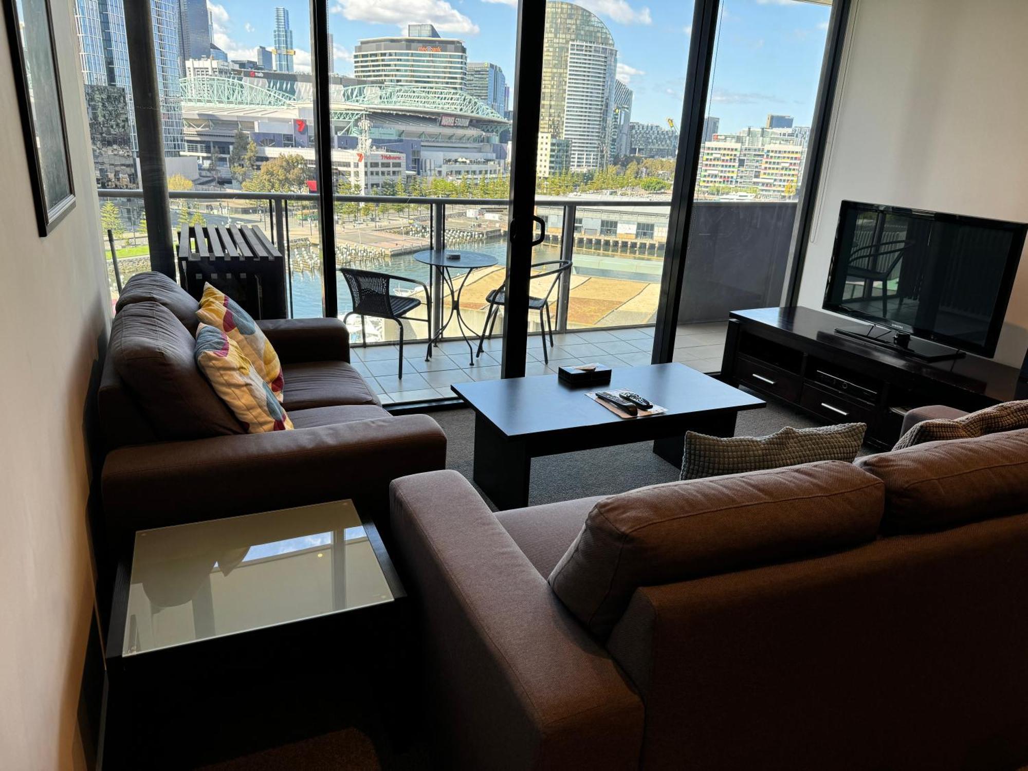 Two-Bedroom Apartment with Views and Two Bathrooms - Getaway