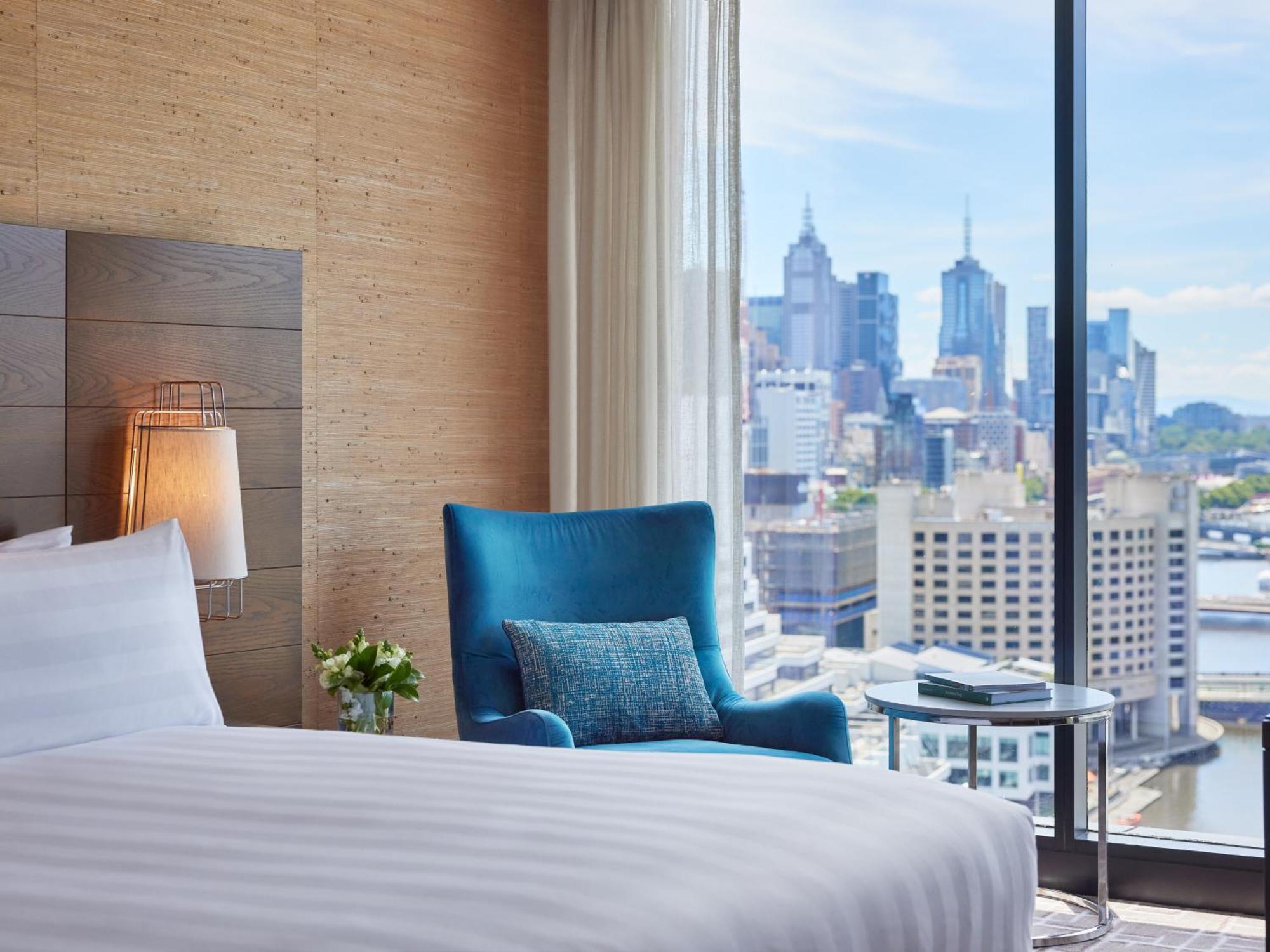 Chambre Premier Lit King-Size - Vue sur Toits de la Ville