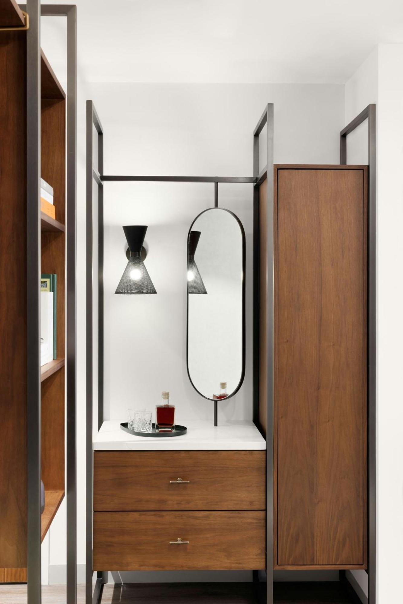 Two-Bedroom Suite Parliament City View