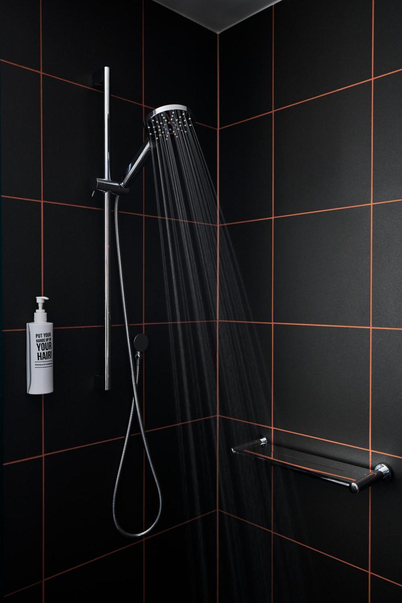 Deluxe Room with 1 king size bed,1635147676:JPEG