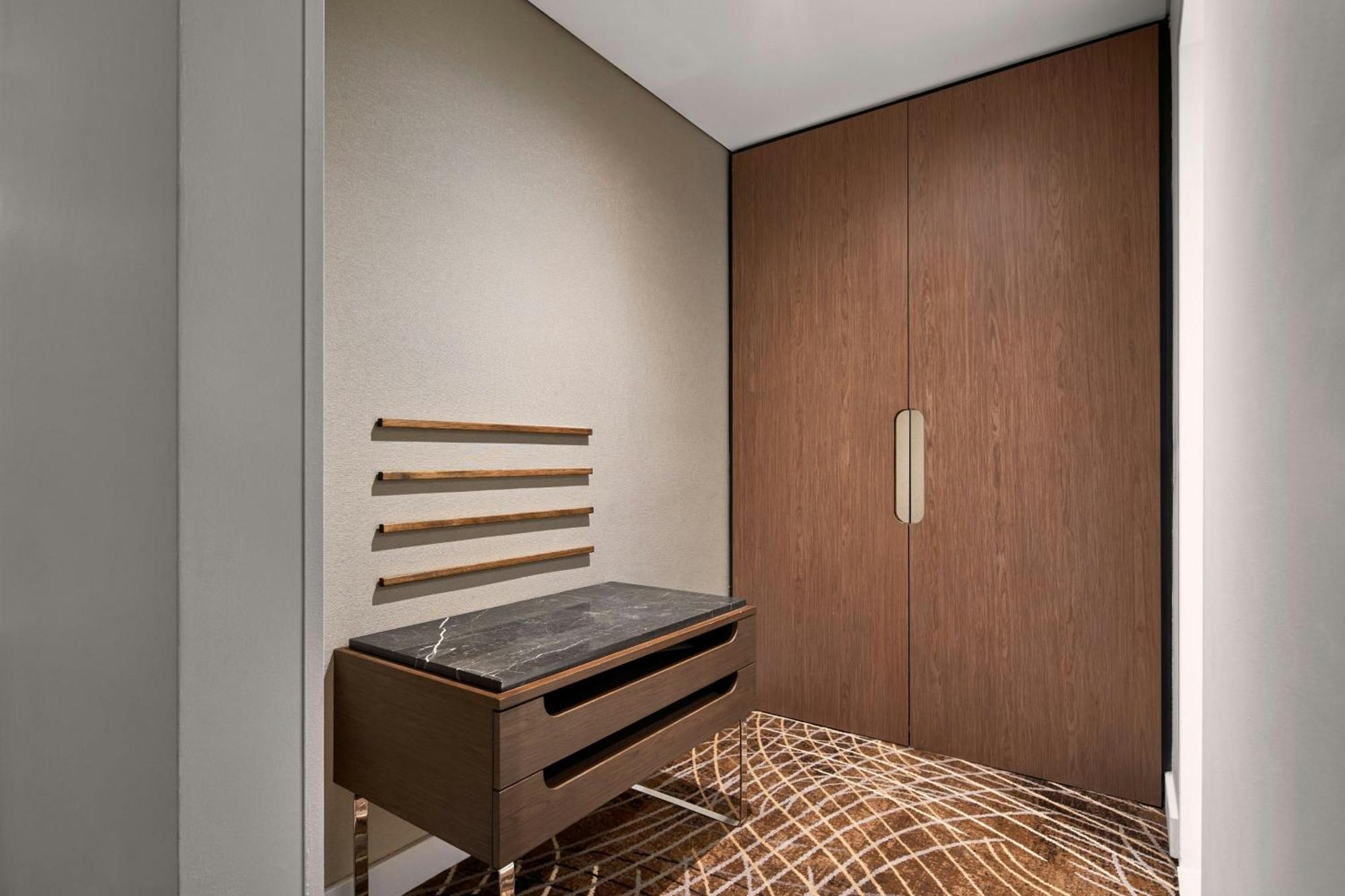 Deluxe City View Double Guest room 2 Double