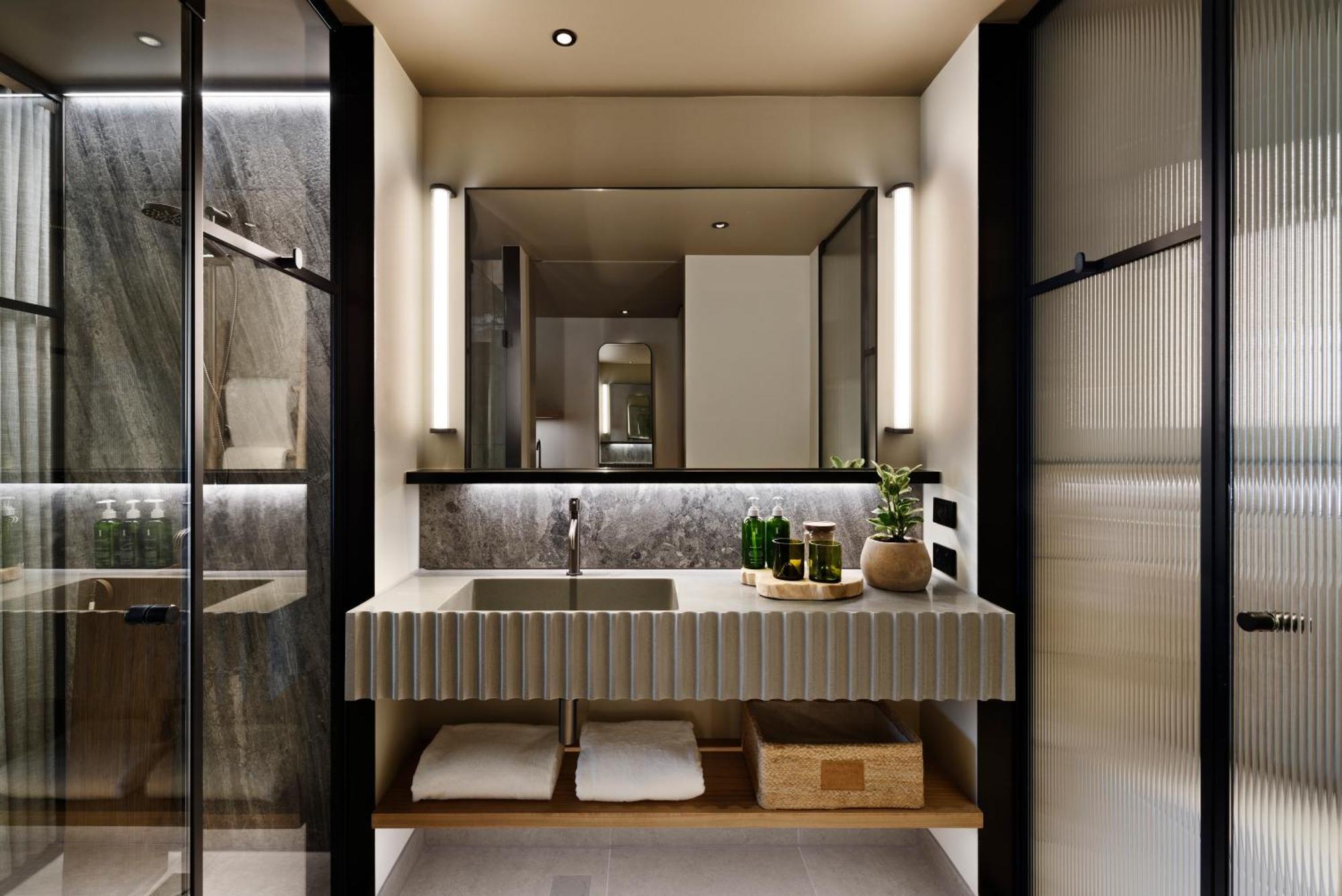 Sandalwood Suite