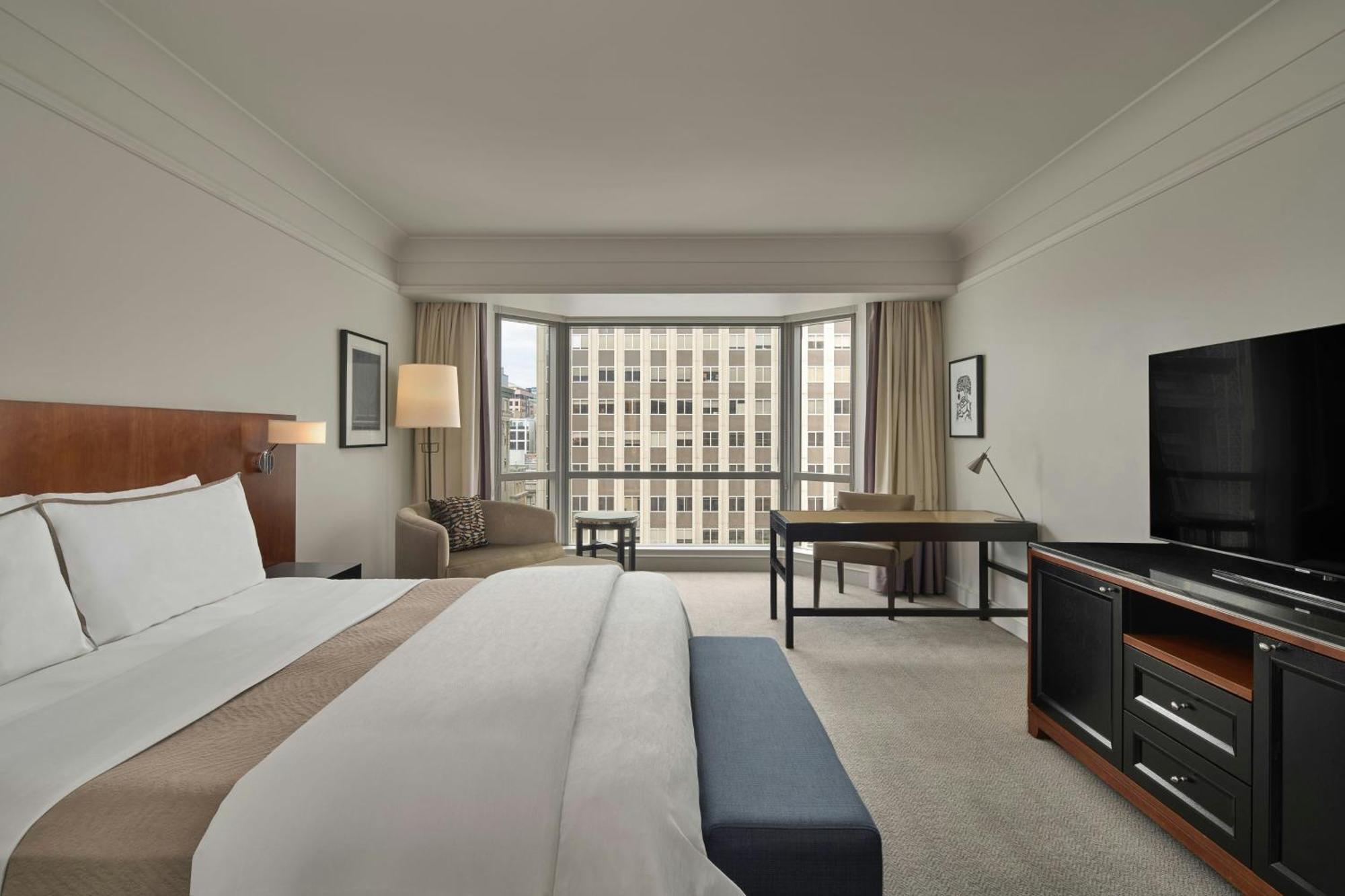 Deluxe King Room External View