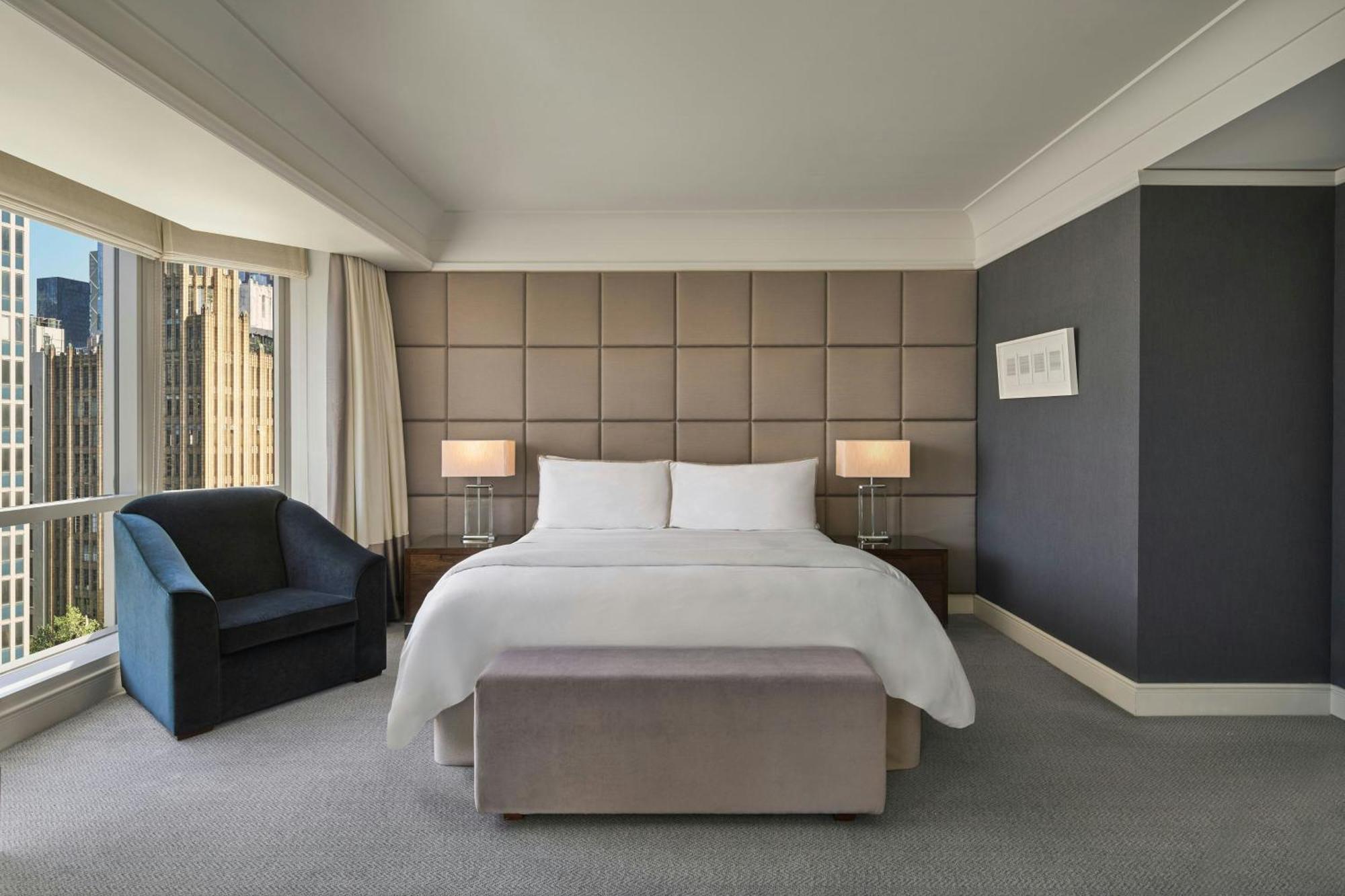 King Suite City View Regent