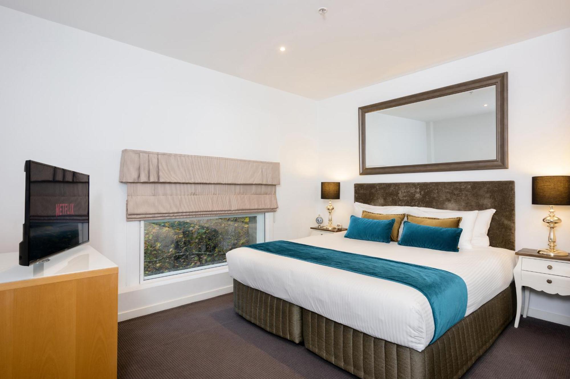 Heritage King Two-Bedroom Apartment