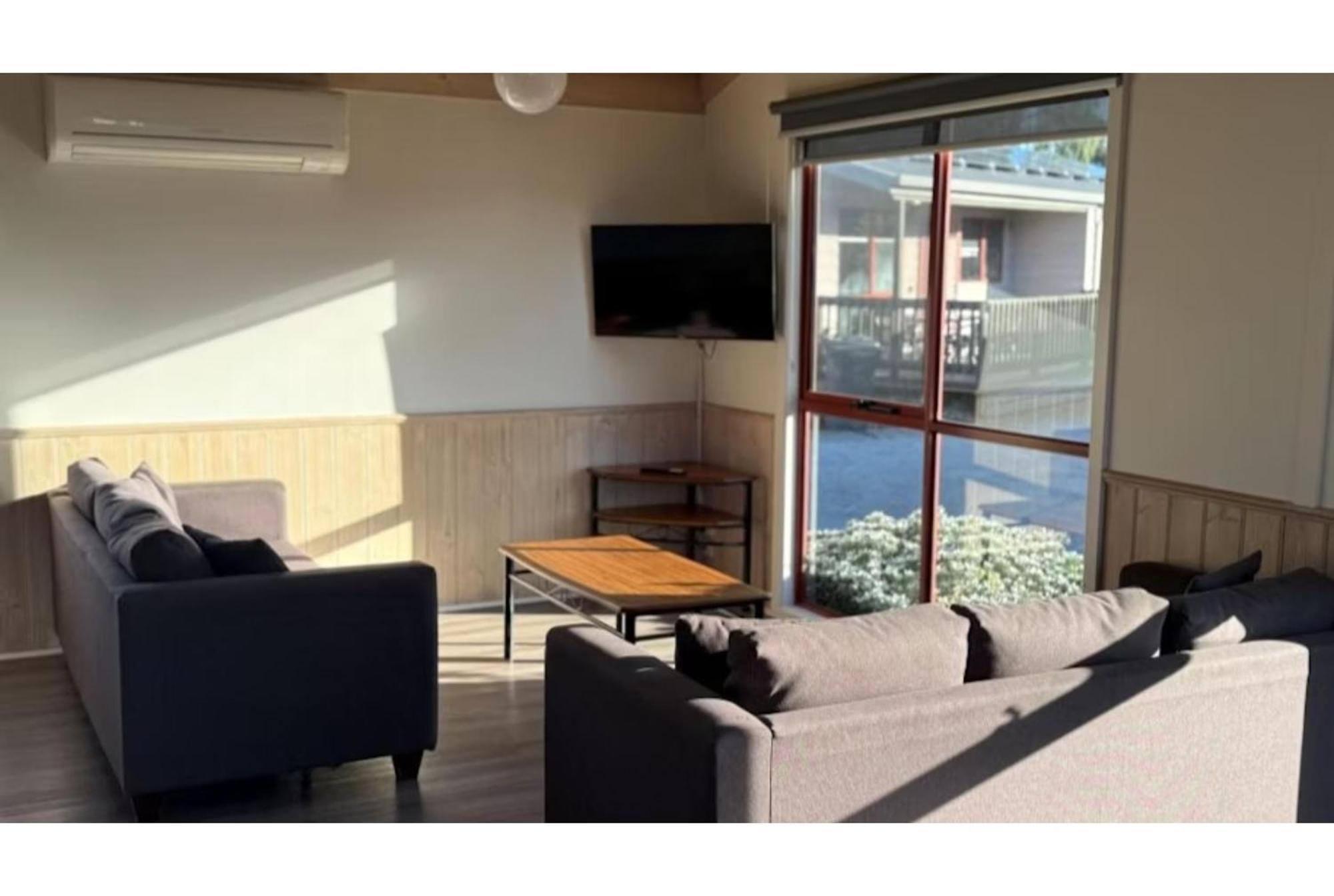 Superior 3 Bedroom Cabin
