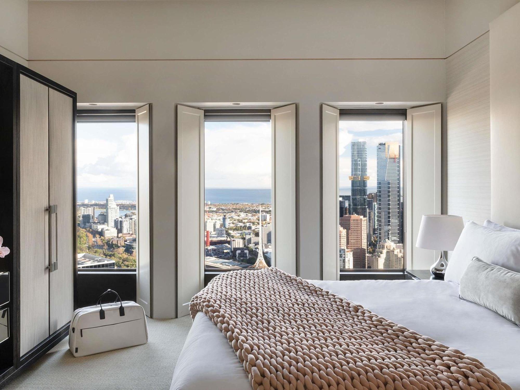 Ambassador King Suite Club Sofitel Corner Bay Views