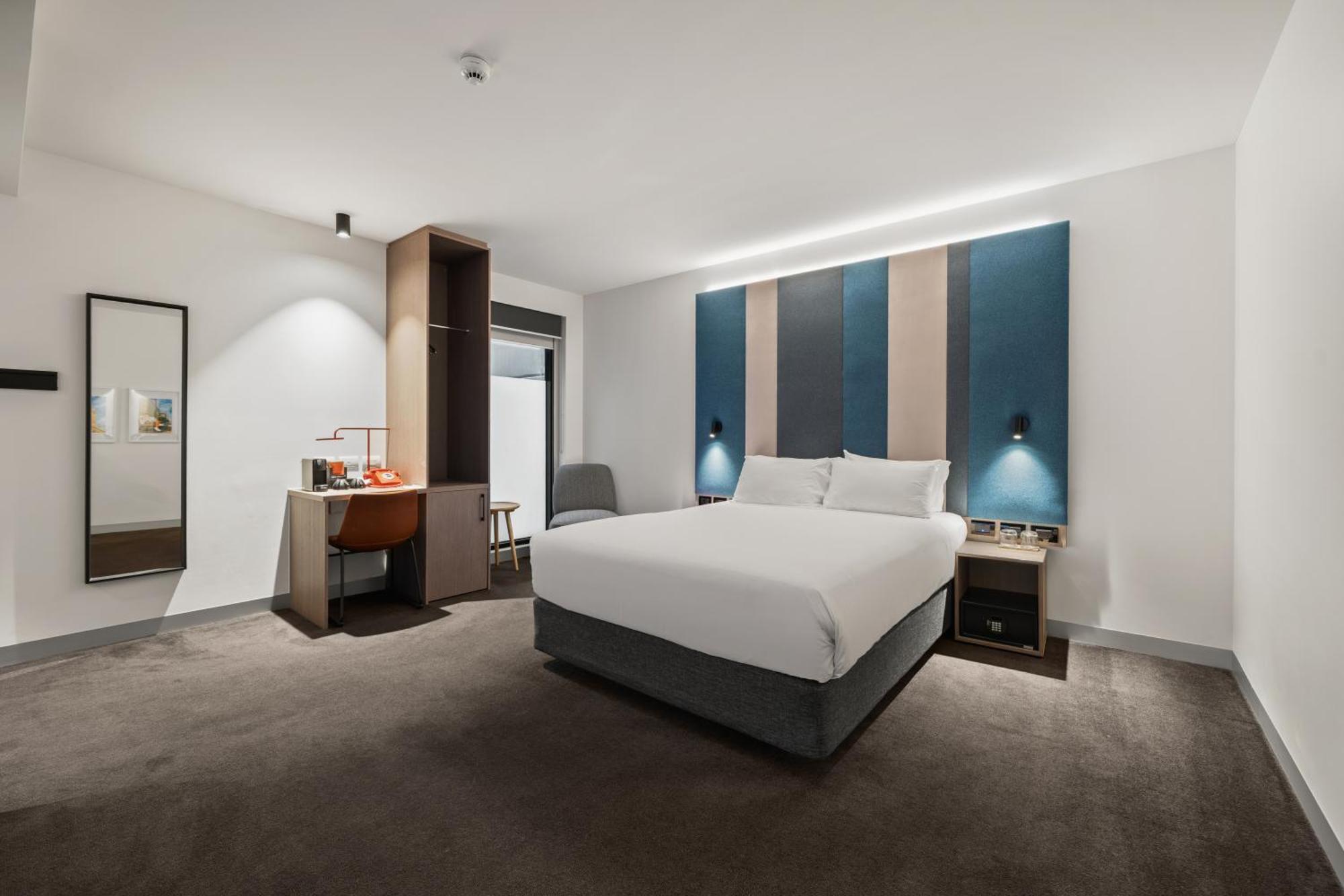 Accessible Queen Room