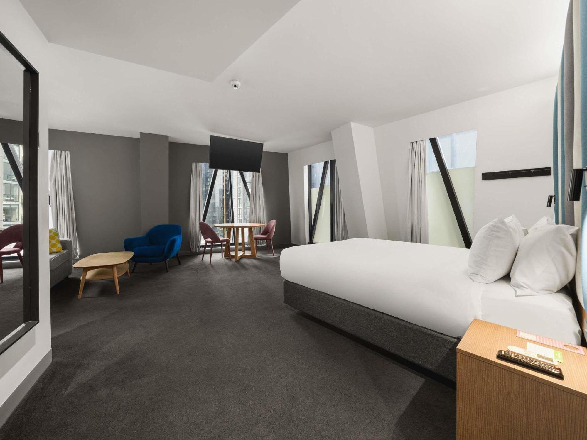 Queen Suite