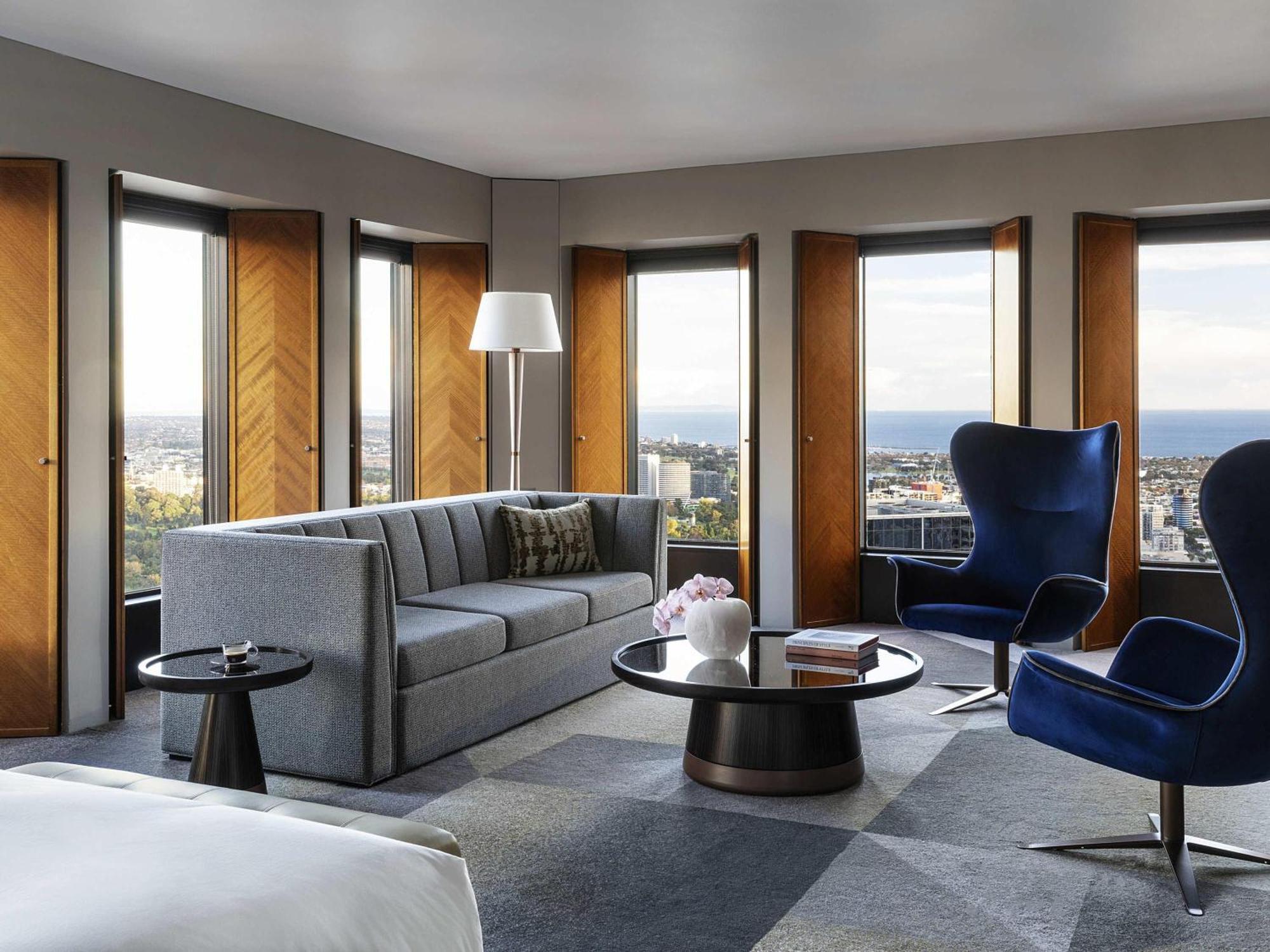 Junior Corner King Suite Bay River View