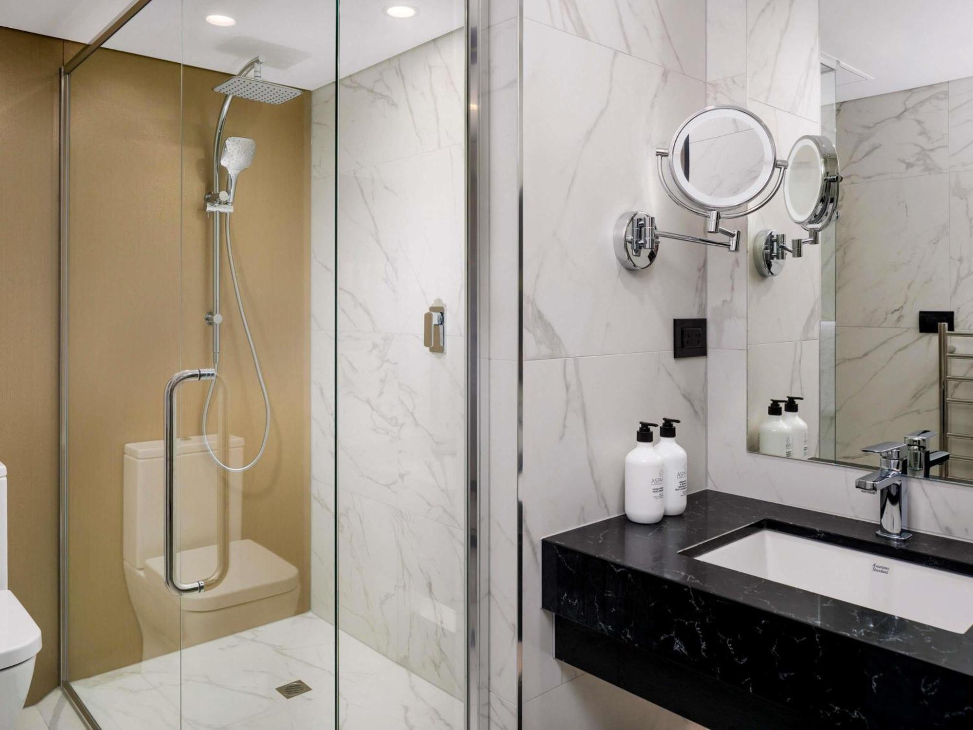 Premium Deluxe King Room