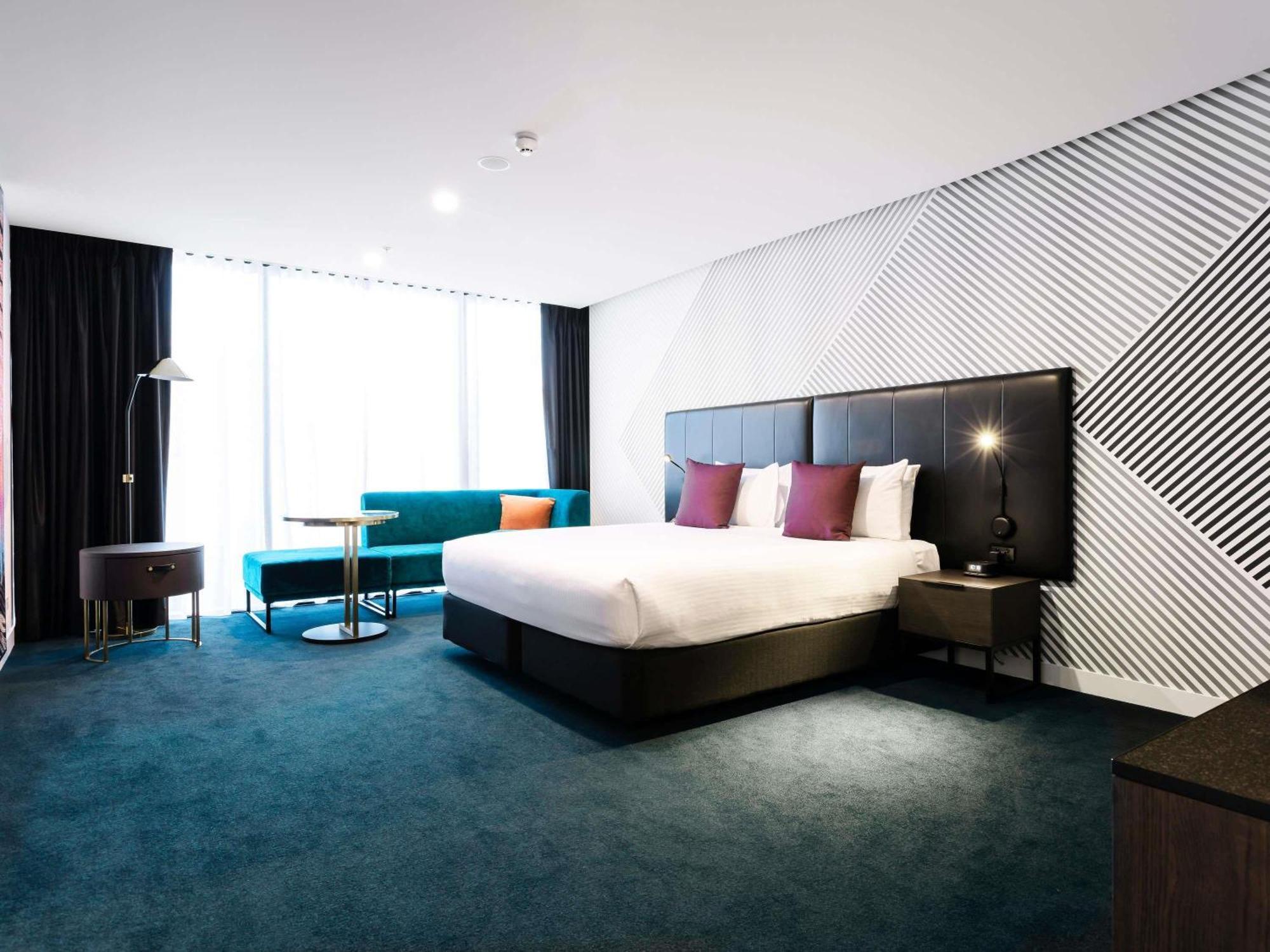 Accessible Superior King Room