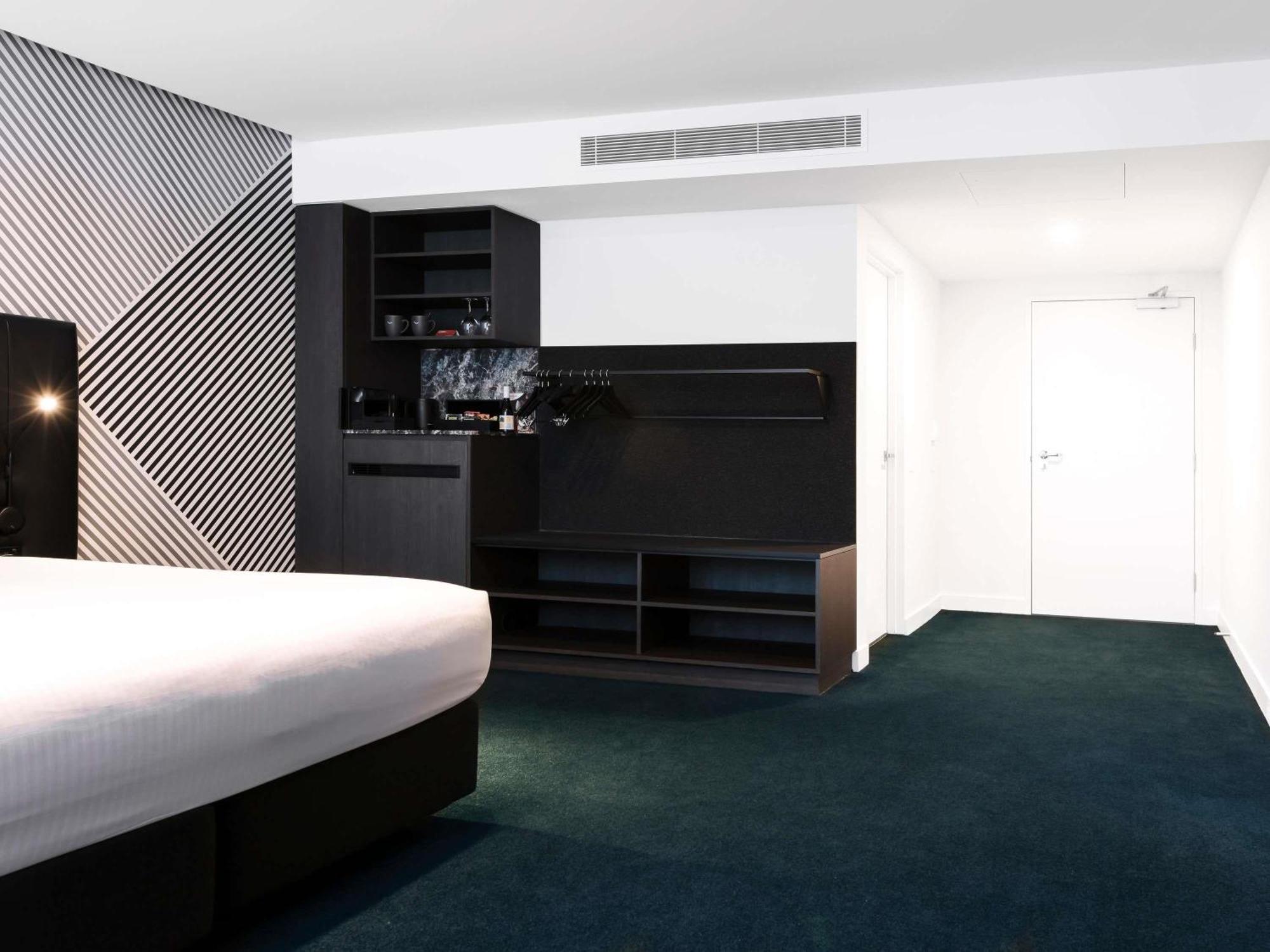 Accessible Superior King Room