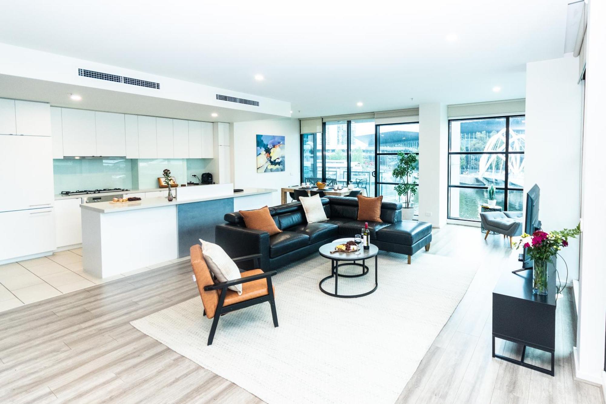 Three-Bedroom Executive Apartment River View