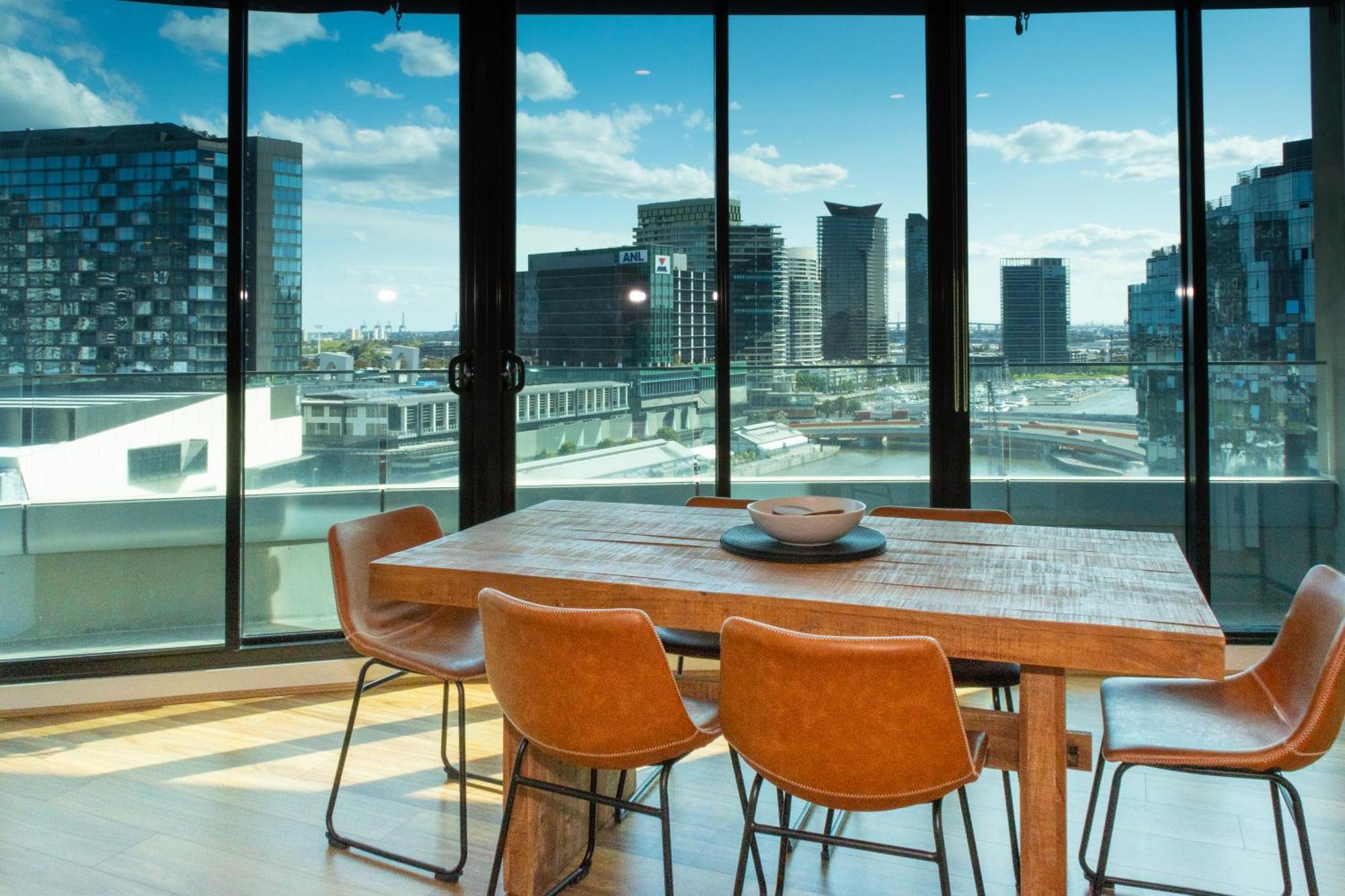 Three-Bedroom Executive Apartment River View