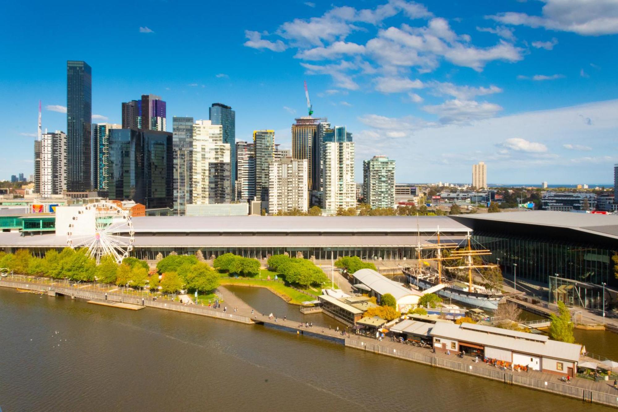 Three-Bedroom Executive Apartment River View