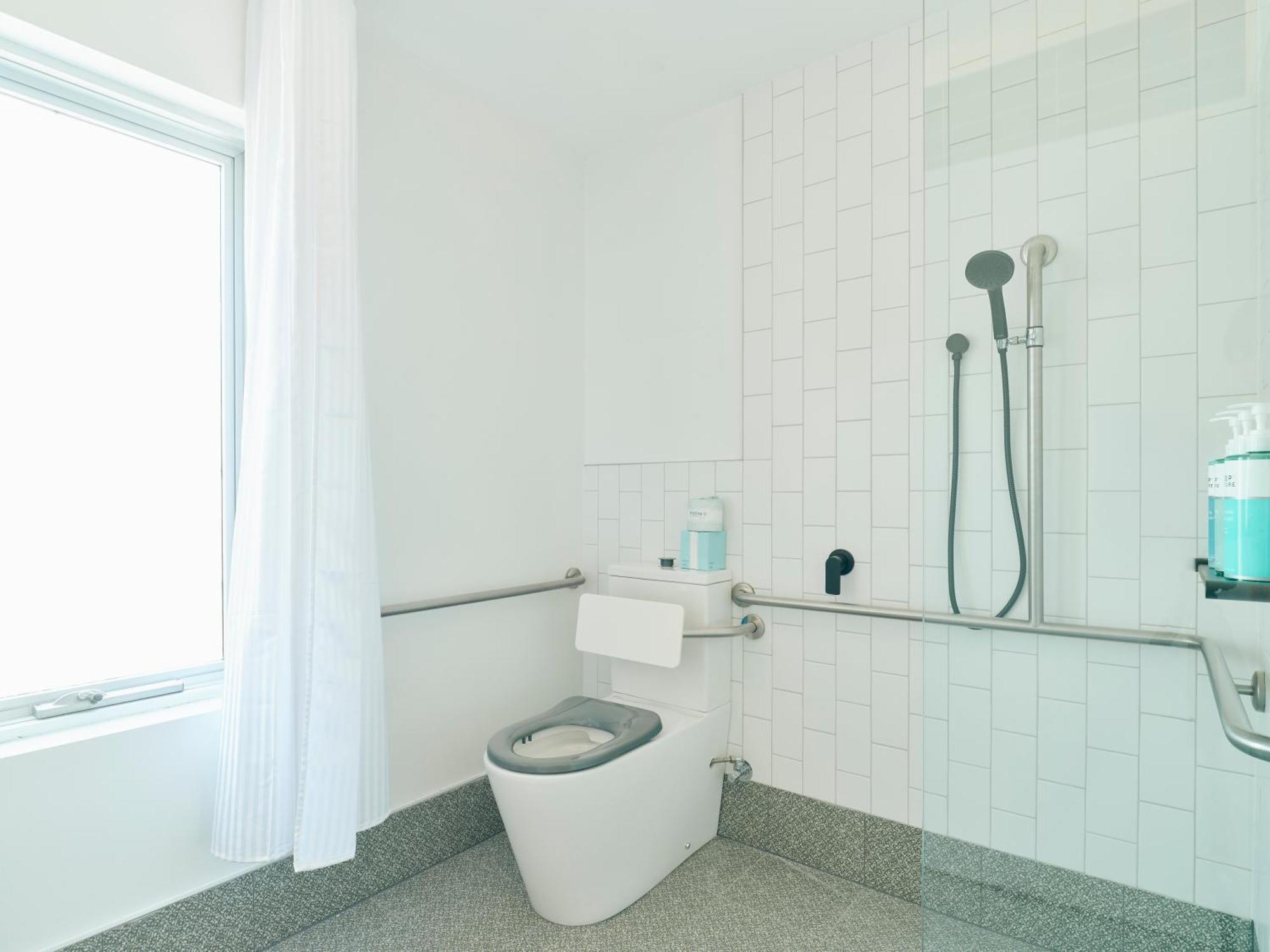 Standard King Room Disability Access