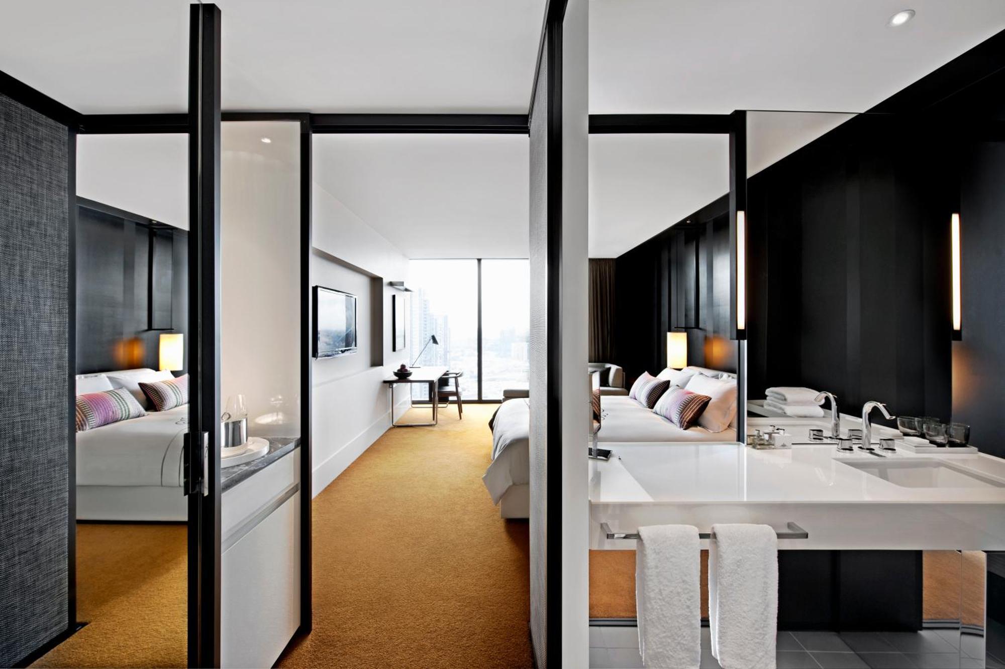 Luxe King Room City View