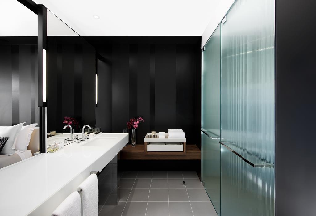 Luxe King Room City View