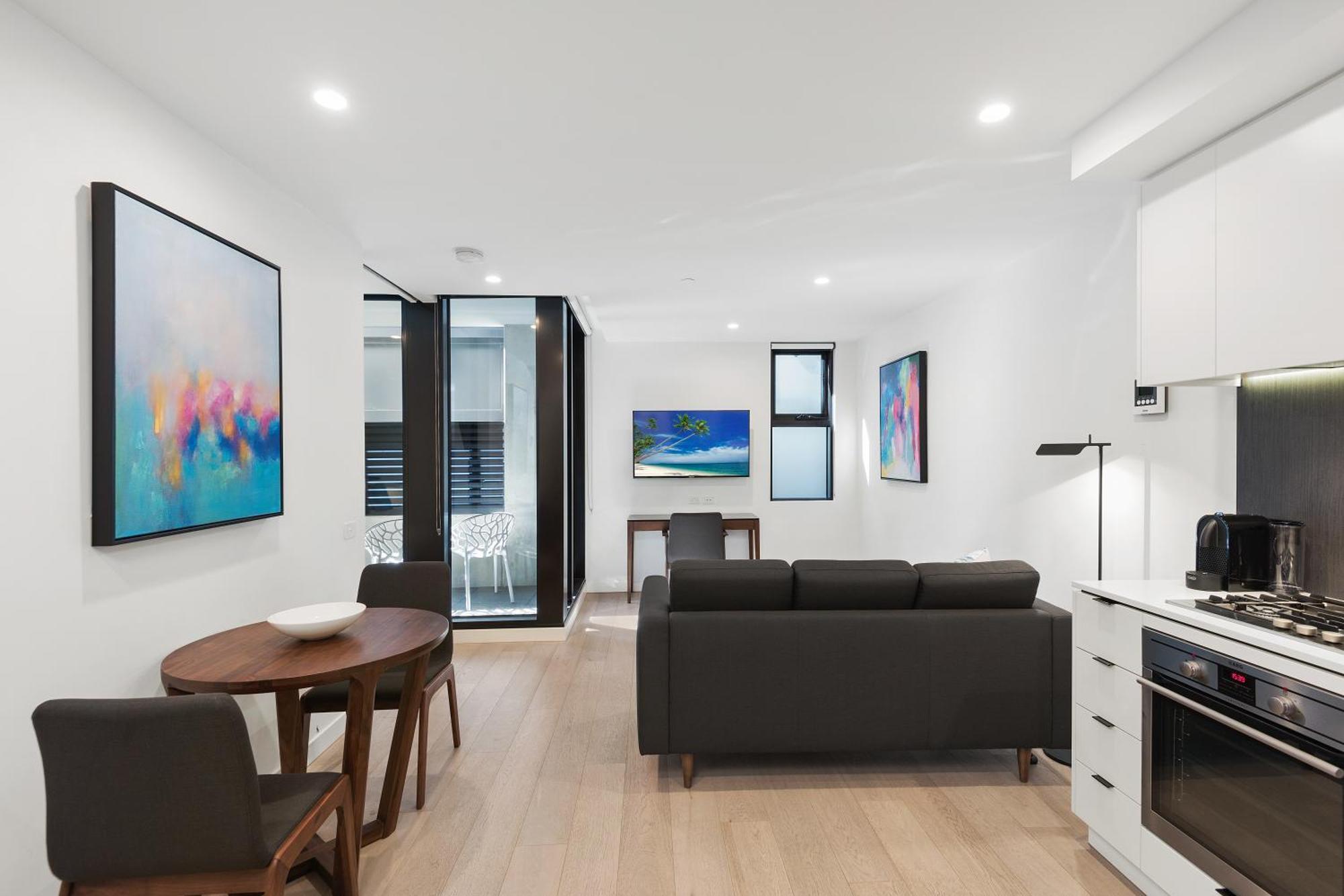 One-Bedroom Apartment