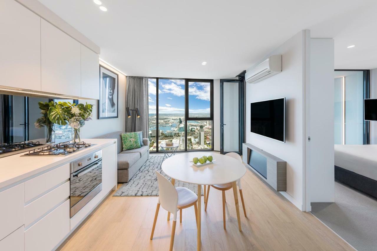 One-Bedroom Sky Apartment