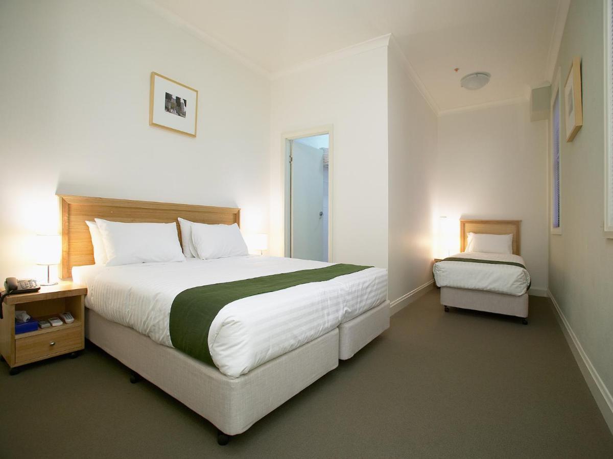 Standard Triple Room,1435856656:JPEG
