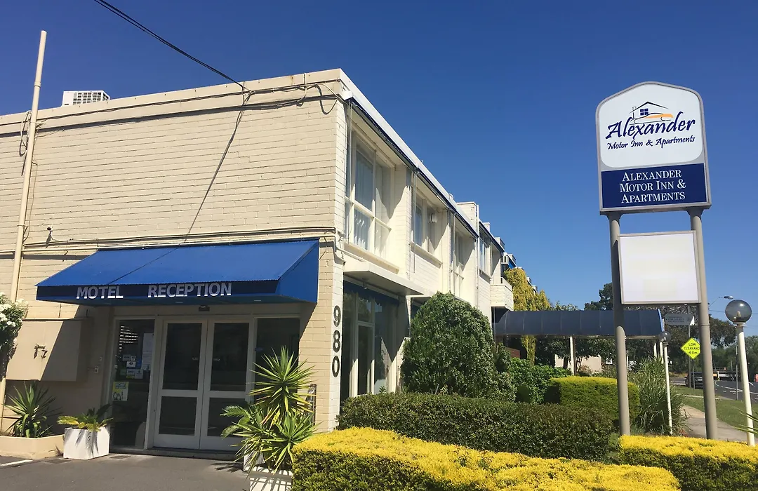 Alexander Motor Inn-1