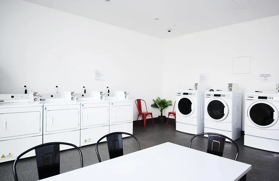 Essence Hotel Carlton-1