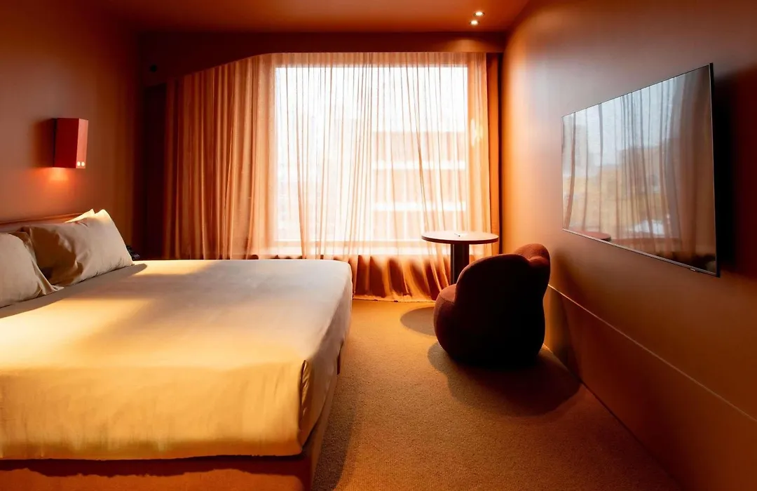 Hyde Melbourne Place-1