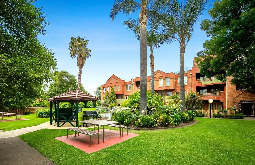 Comfort Apartments Royal Gardens-1