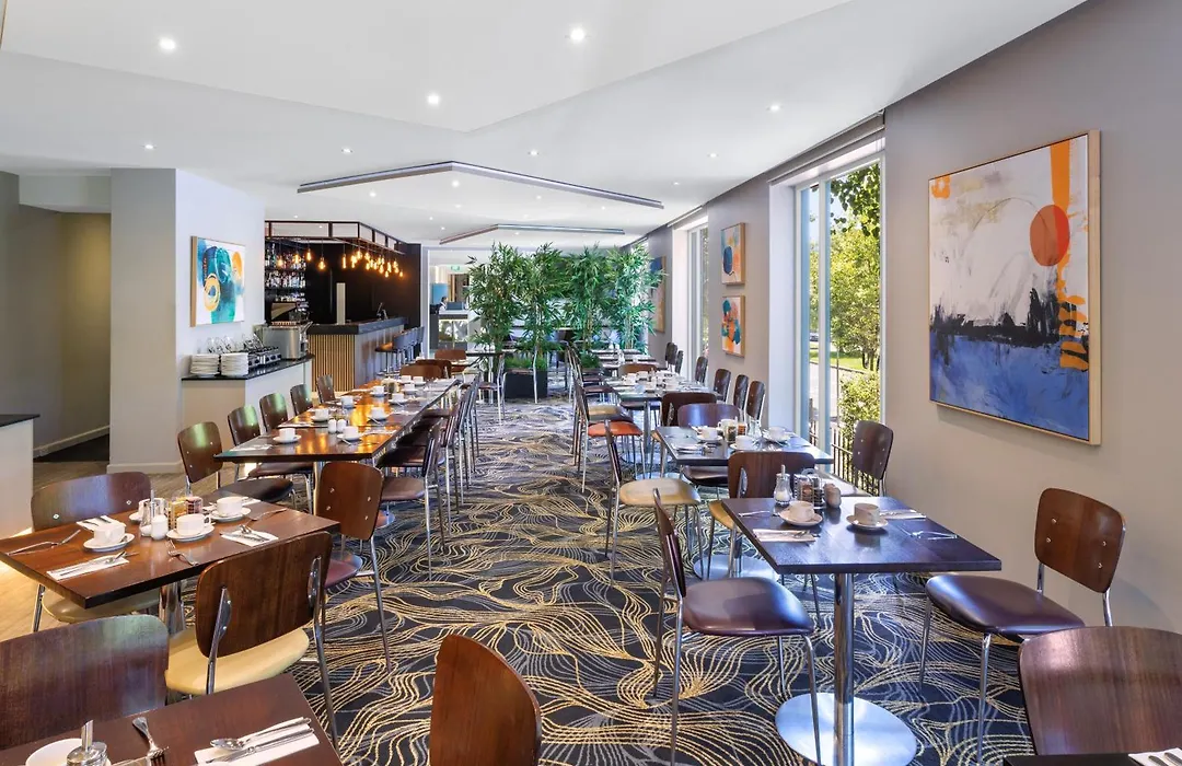 Best Western Plus Travel Inn-1