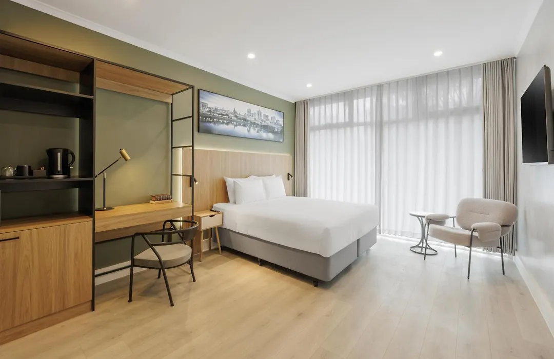 Park Inn By Radisson Melbourne Carlton-1