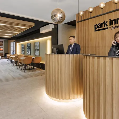 Park Inn By Radisson Melbourne Carlton-2